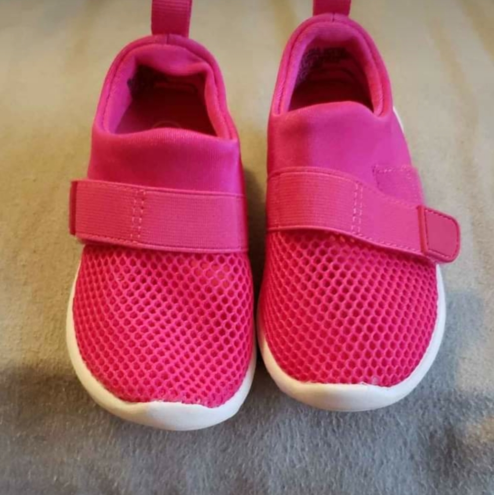 Cat and jack kids tennis shoes